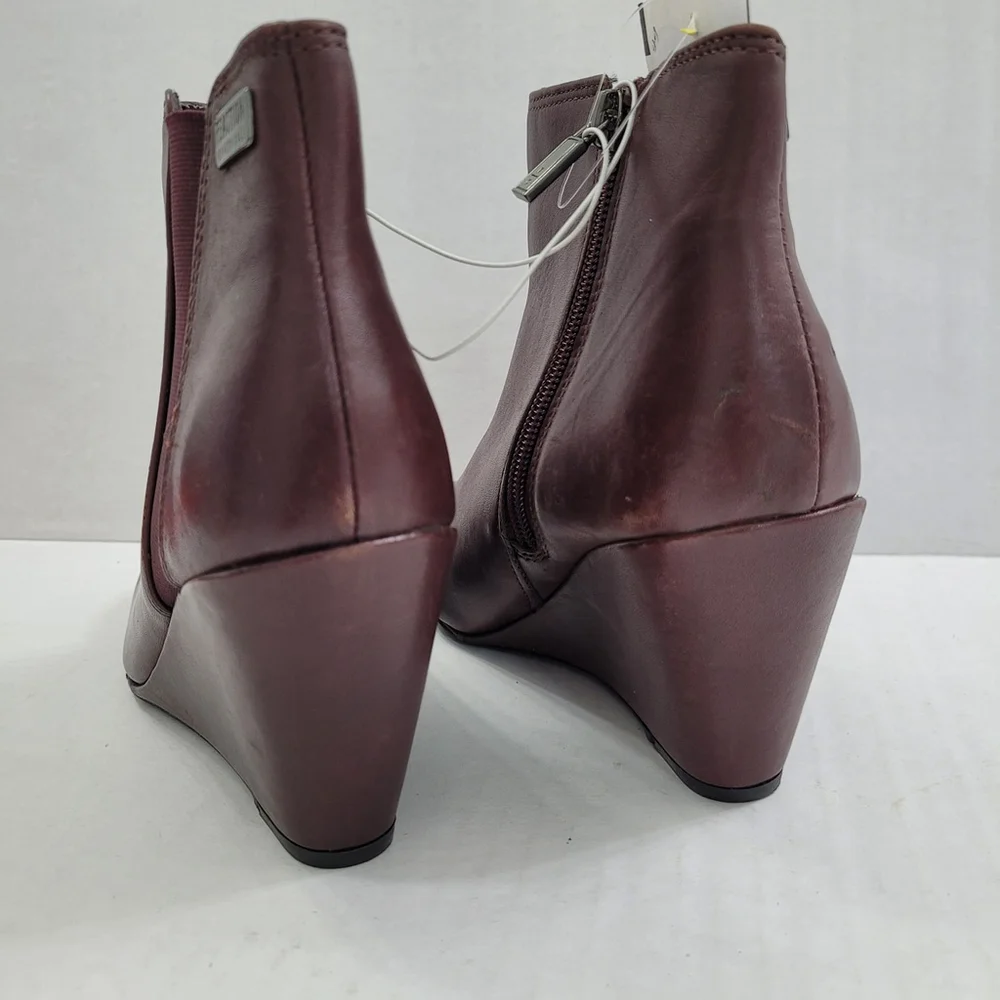 NWOB Women's Reaction Kenneth Cole Marcy Brown Genuine Leather Wedge Booties 5 - Picture 4 of 10